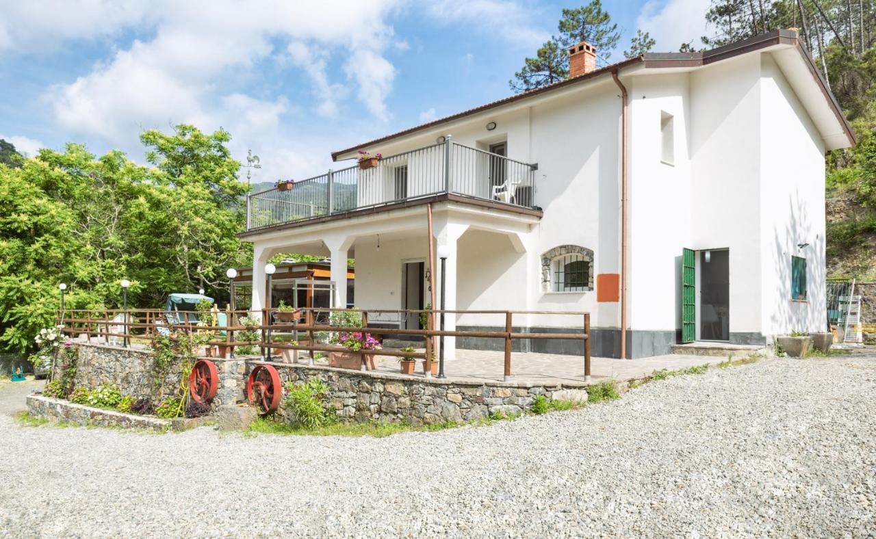 Villa Emily Framura Eksteriør bilde